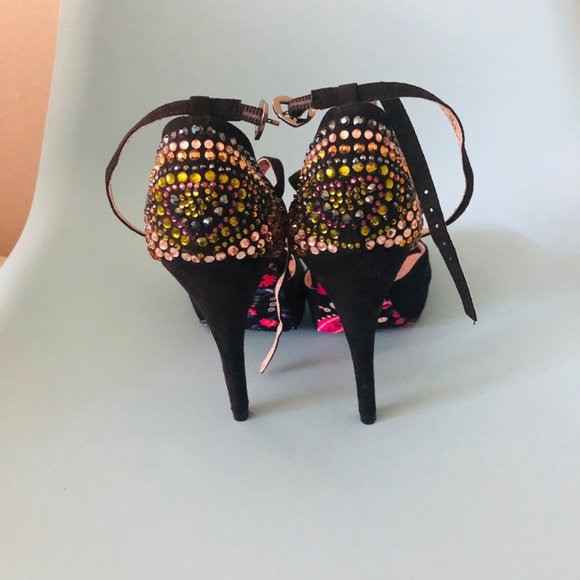 Betsey Johnson heels - Picture 1 of 4